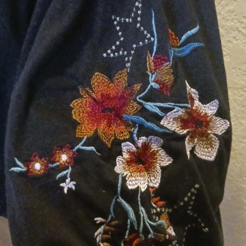 Free People Embroidered Top- Small - Picture 7 of 9